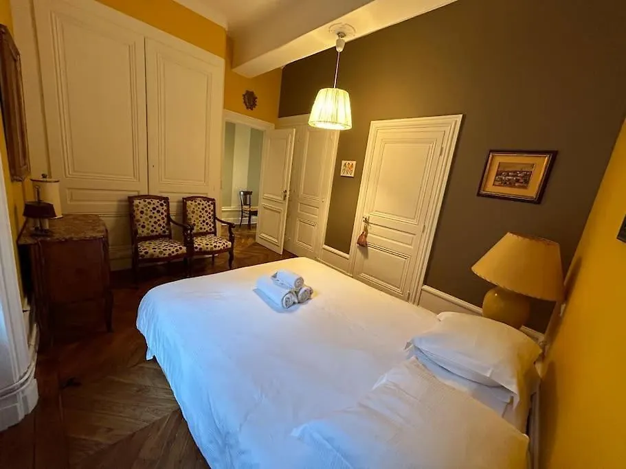 Les 24 Colonnes Apartment Lyon France