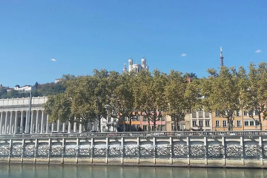 Les 24 Colonnes Apartment Lyon