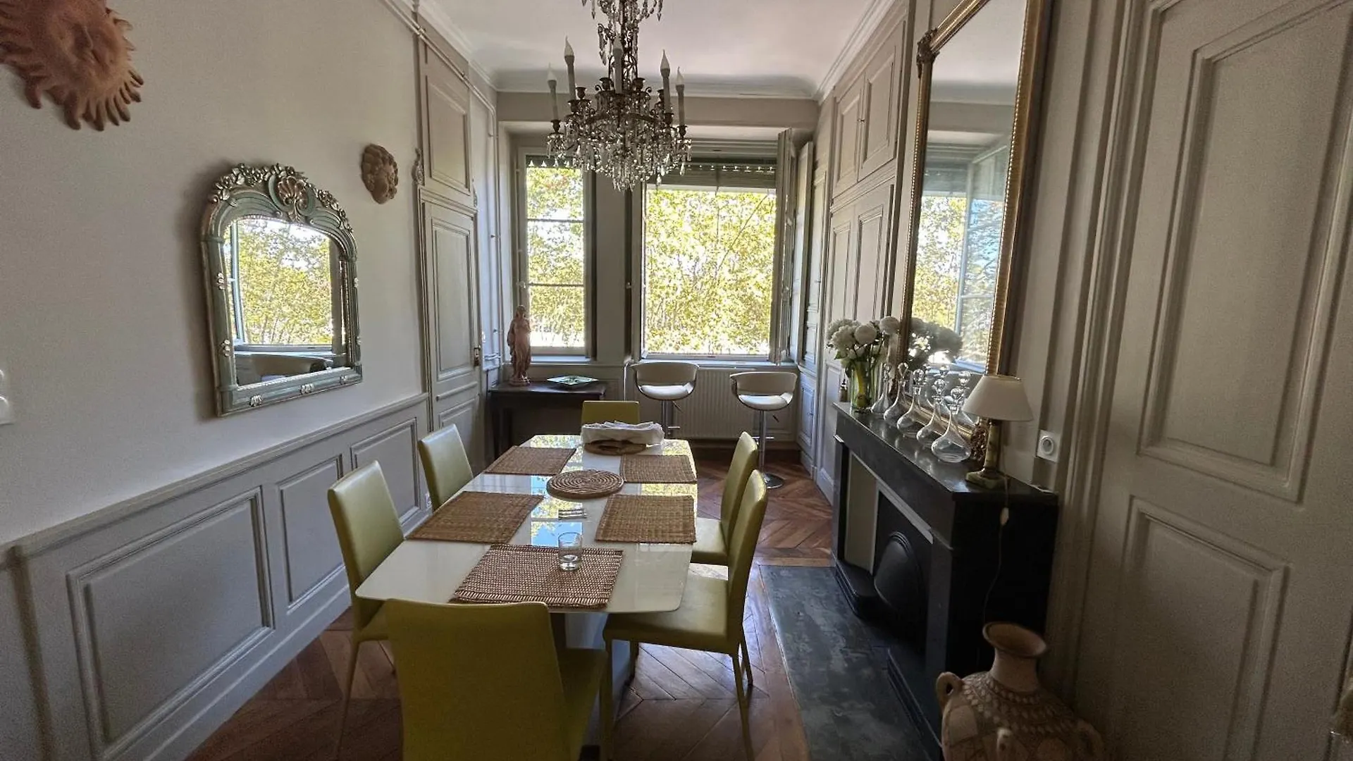 Les 24 Colonnes Apartment Lyon