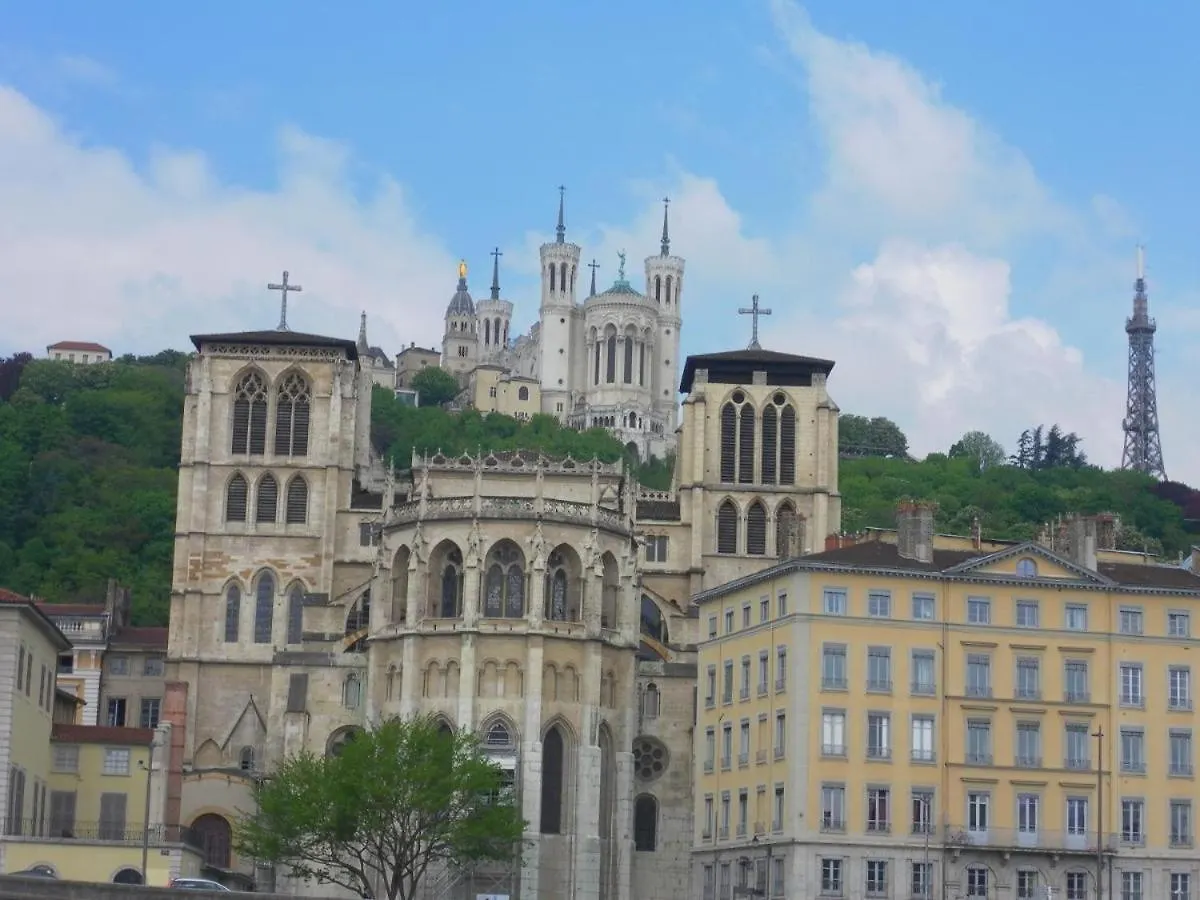 Les 24 Colonnes Apartment Lyon France